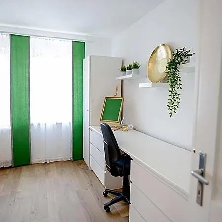 Farm stay Zimmer-graz *